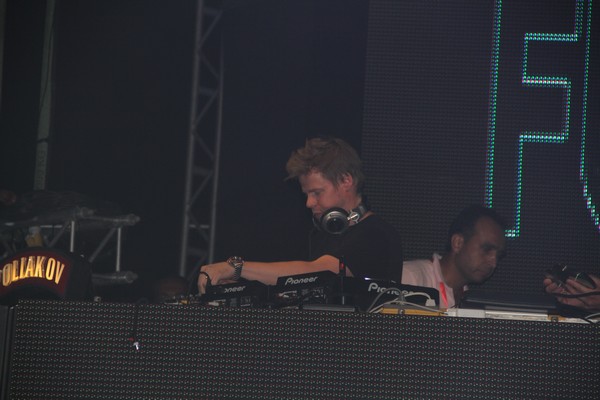 FERRY CORSTEN - part 2